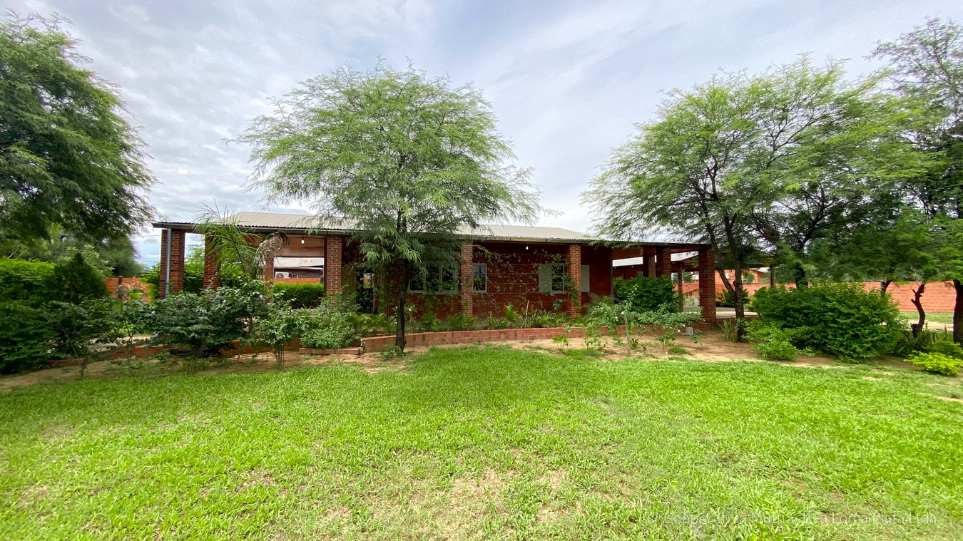 Casa Residencial en Filadelfia - 3