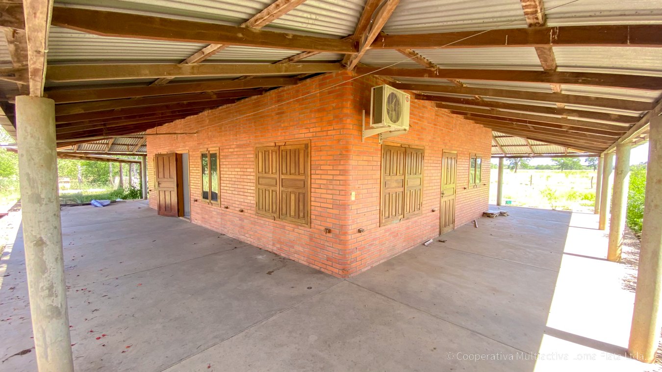 Casa Residencial en Lolita - 2