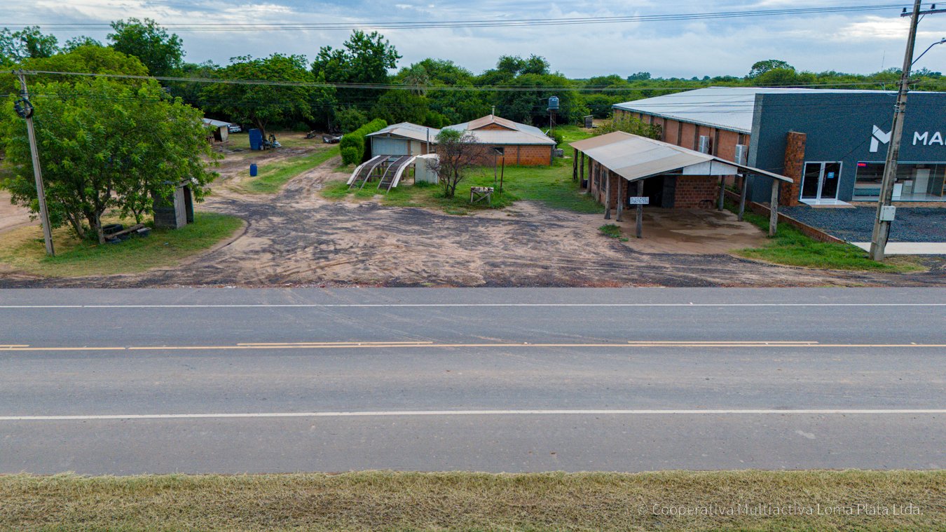 Propiedad Comercial en Loma Plata - 4