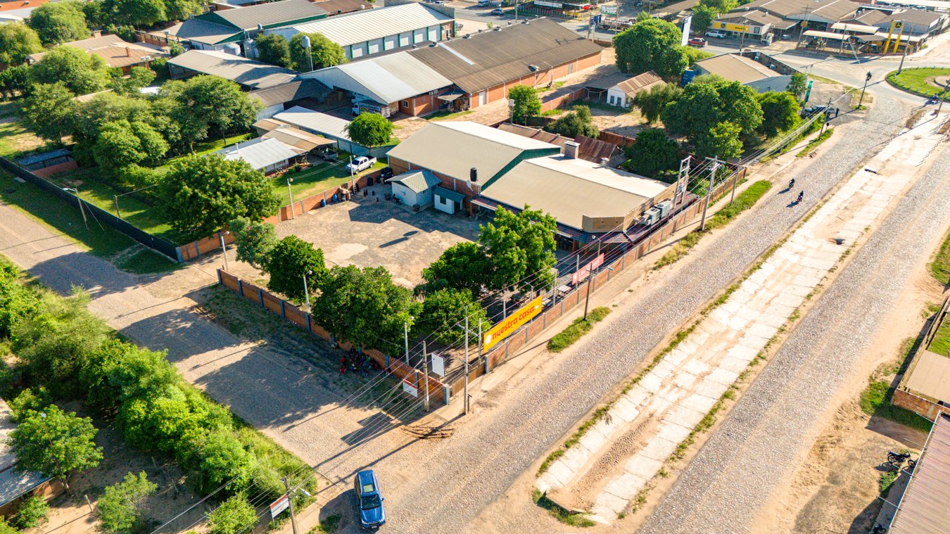 Centro Comercial en Loma Plata - 4