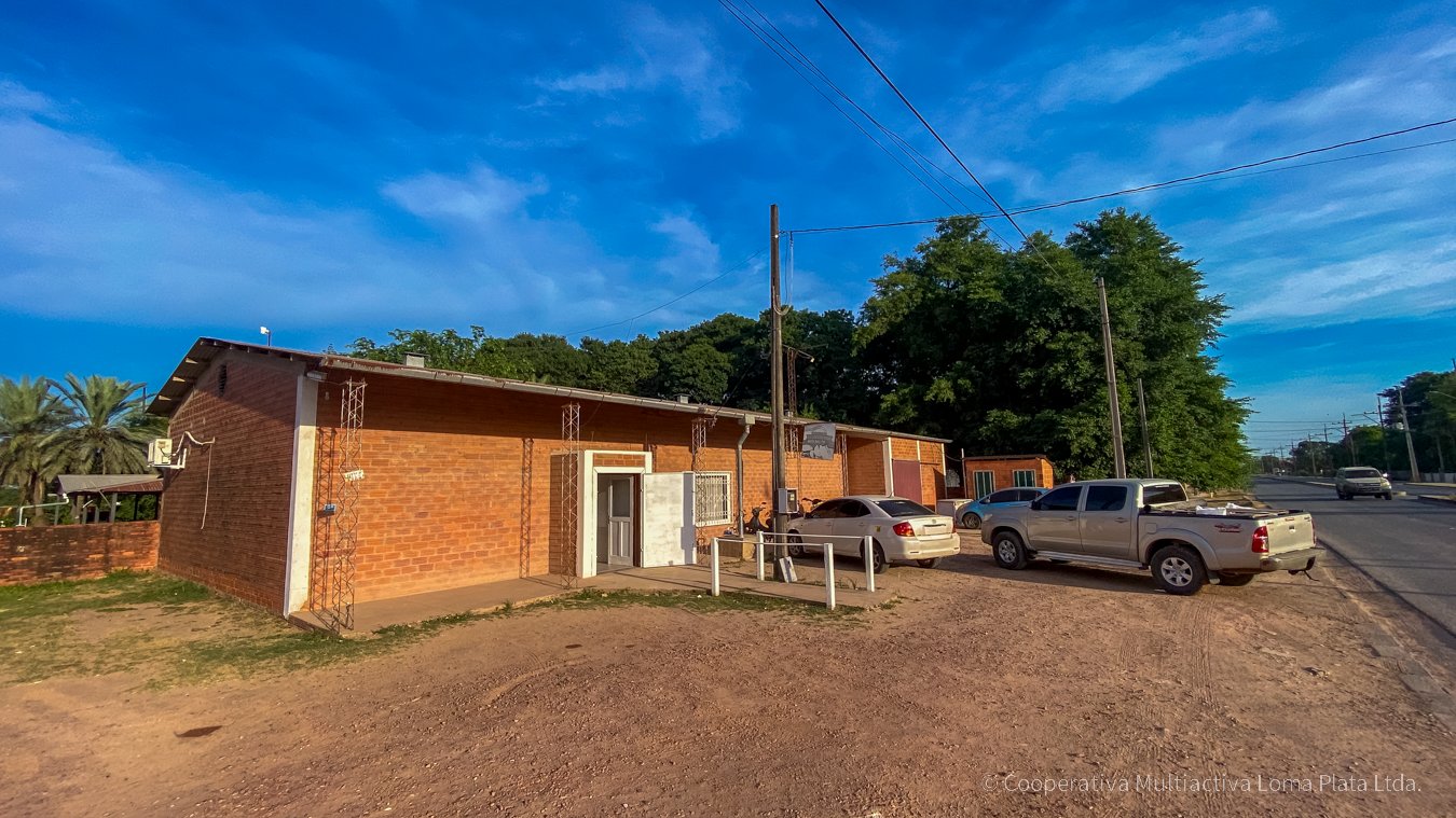 Centro Comercial en Loma Plata - 4