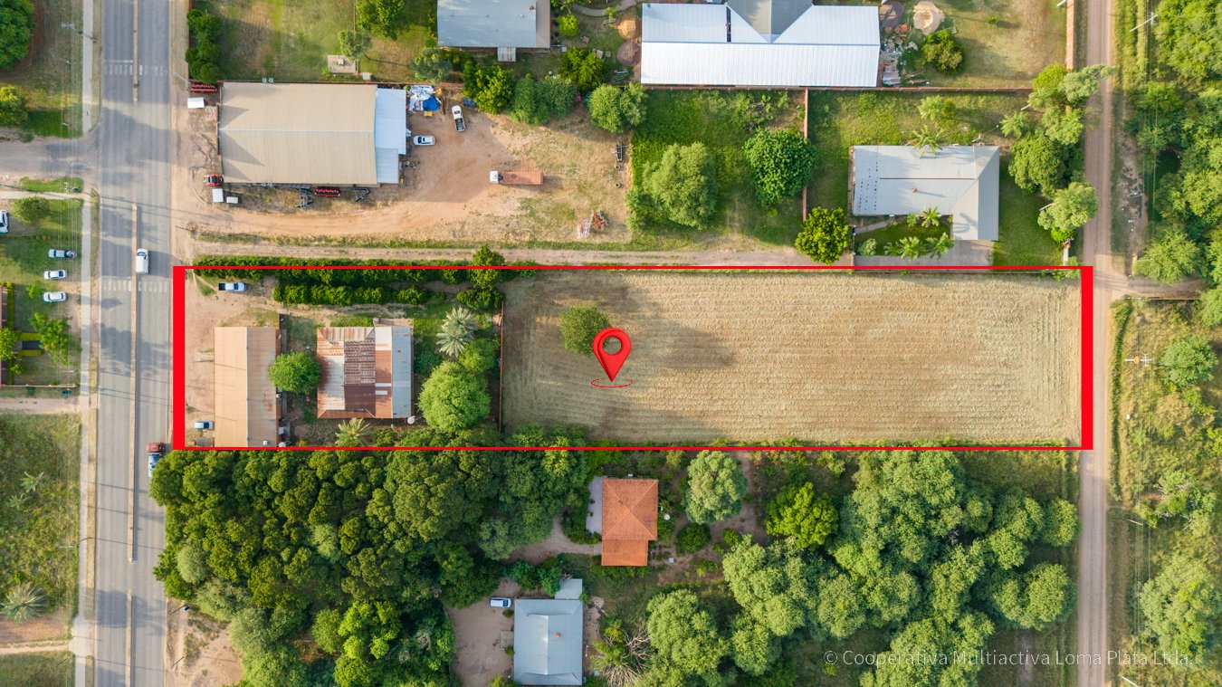 Centro Comercial en Loma Plata