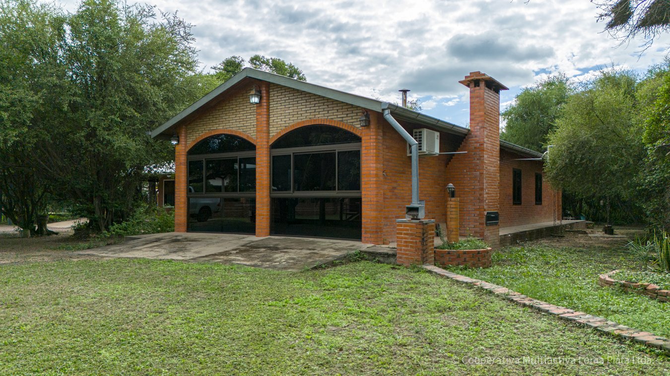Casa en Loma Plata