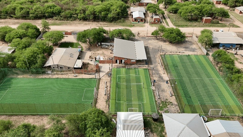 Complejo Deportivo en Loma Plata - 2