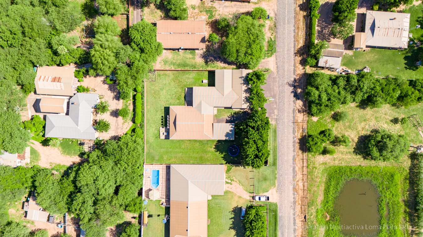 Casa con Comercio en Loma Plata - 2