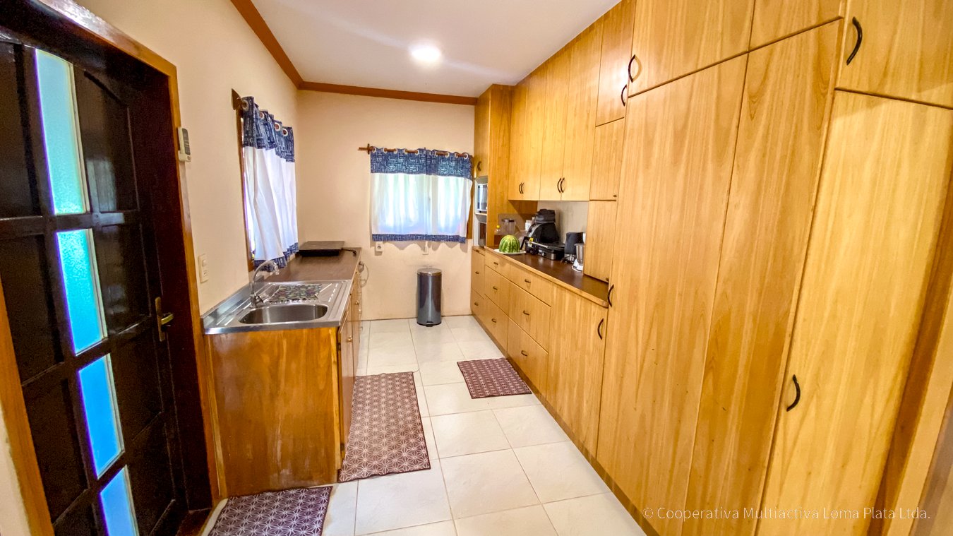 Casa con Comercio en Loma Plata - 3